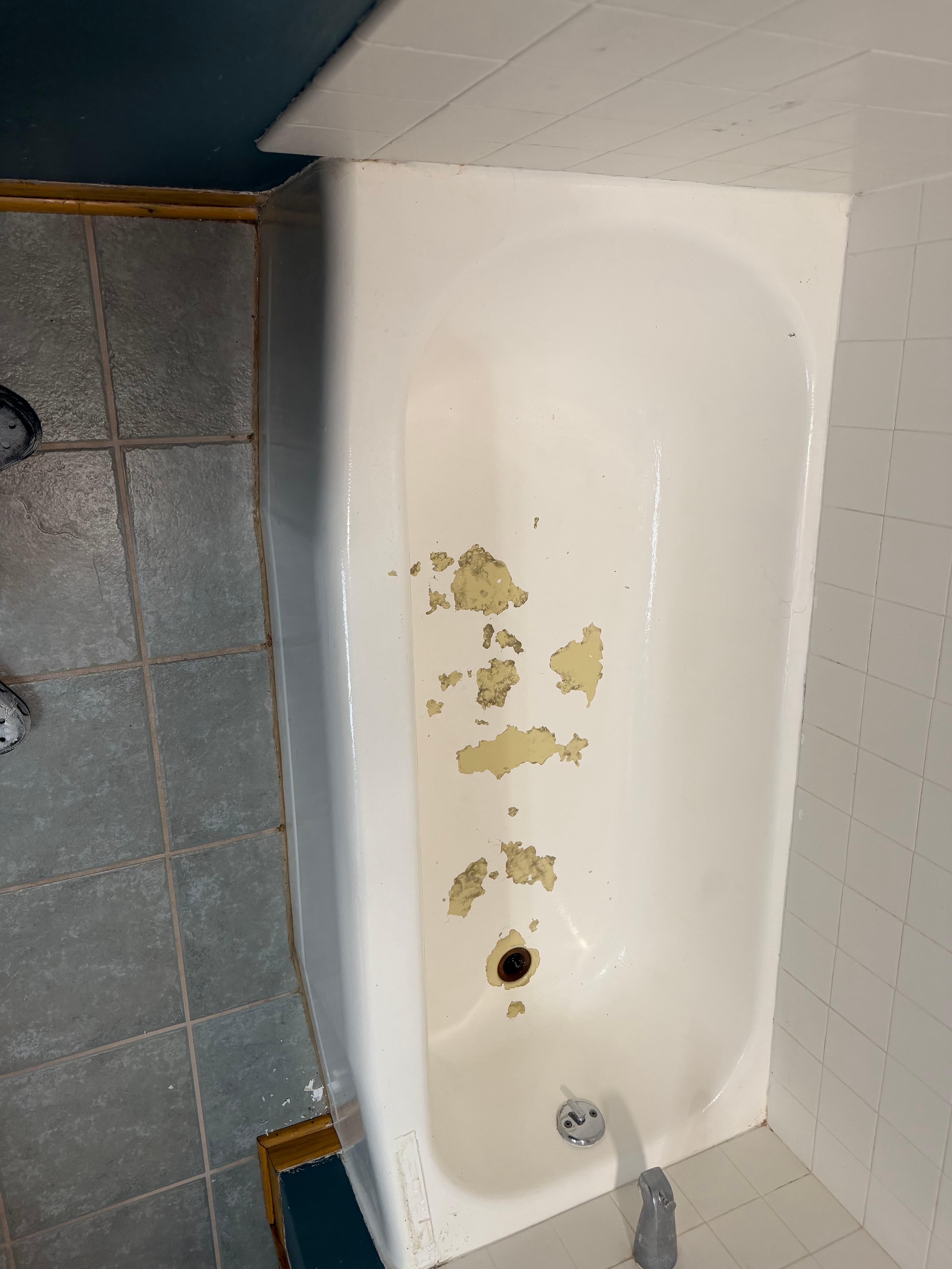 Project Peeling Tub Finish Repaired and Refinished for Elderly Couple image