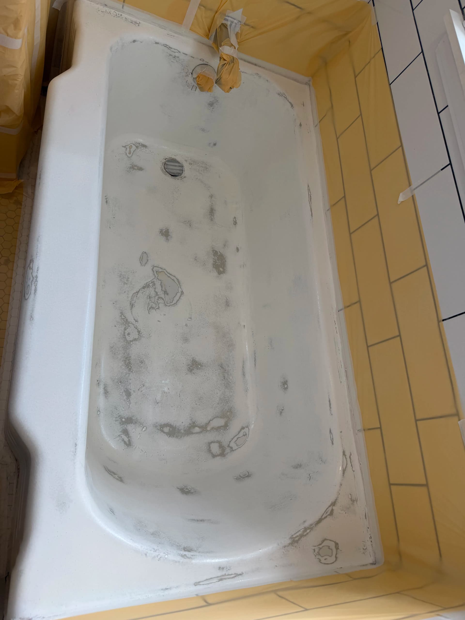 Gallery photos for Peeling Tub Gets a Full Refinish and Looks Brand New: Image #2