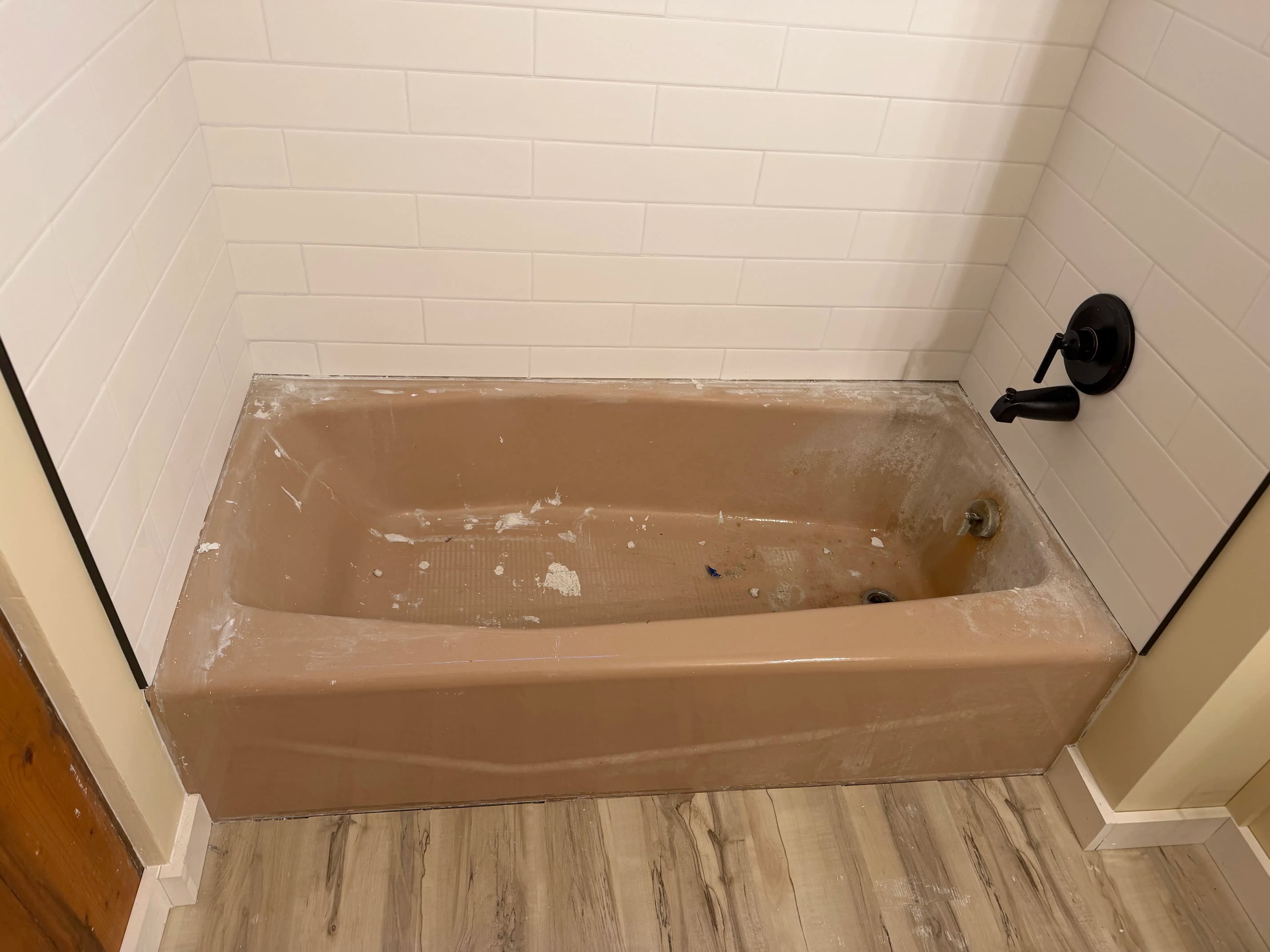 Project Cast Iron Tub Refinish - No Demo Required image