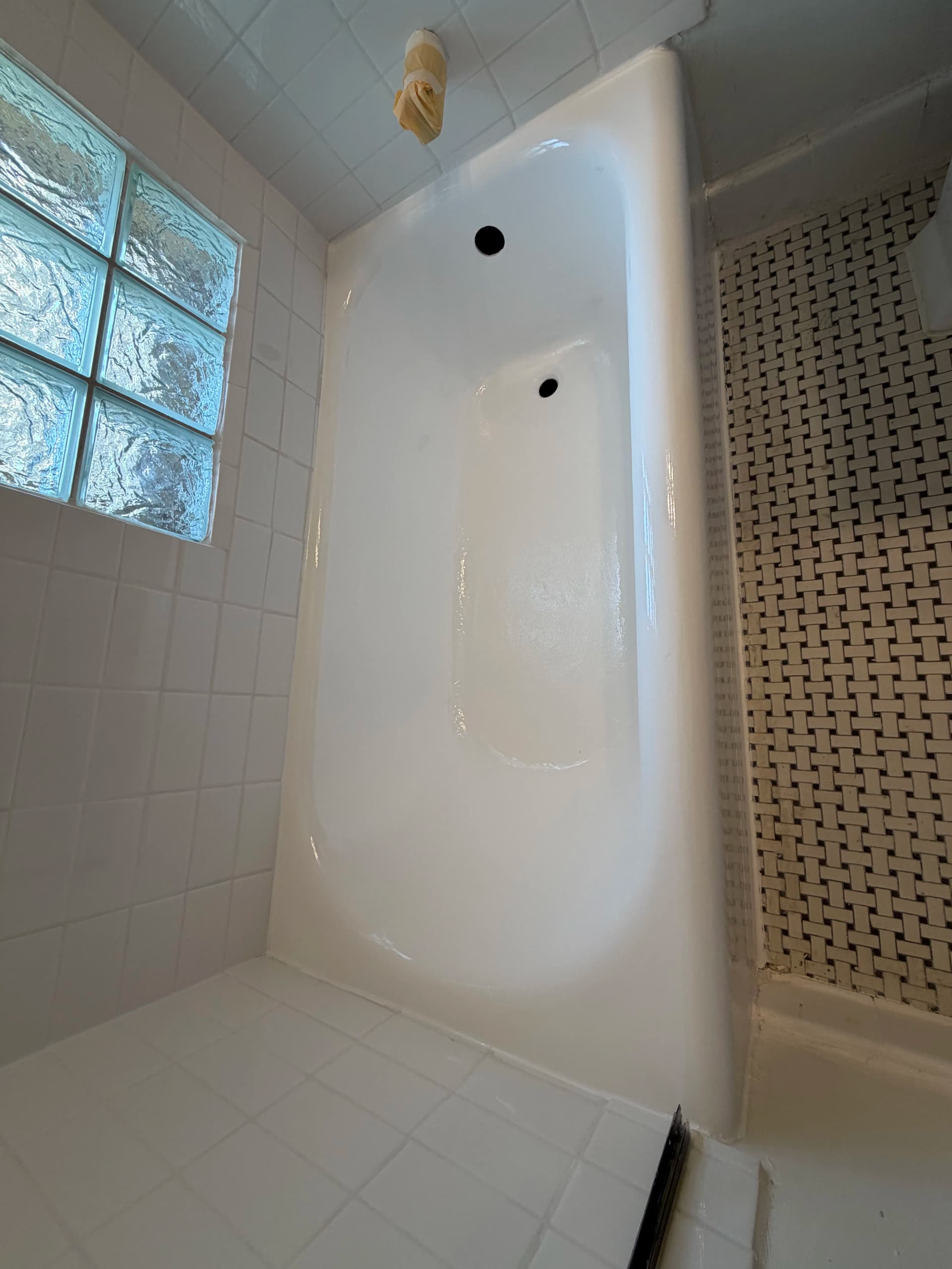 Tub Refinishing Done Right - Full Strip, Repair, and Reglaze image