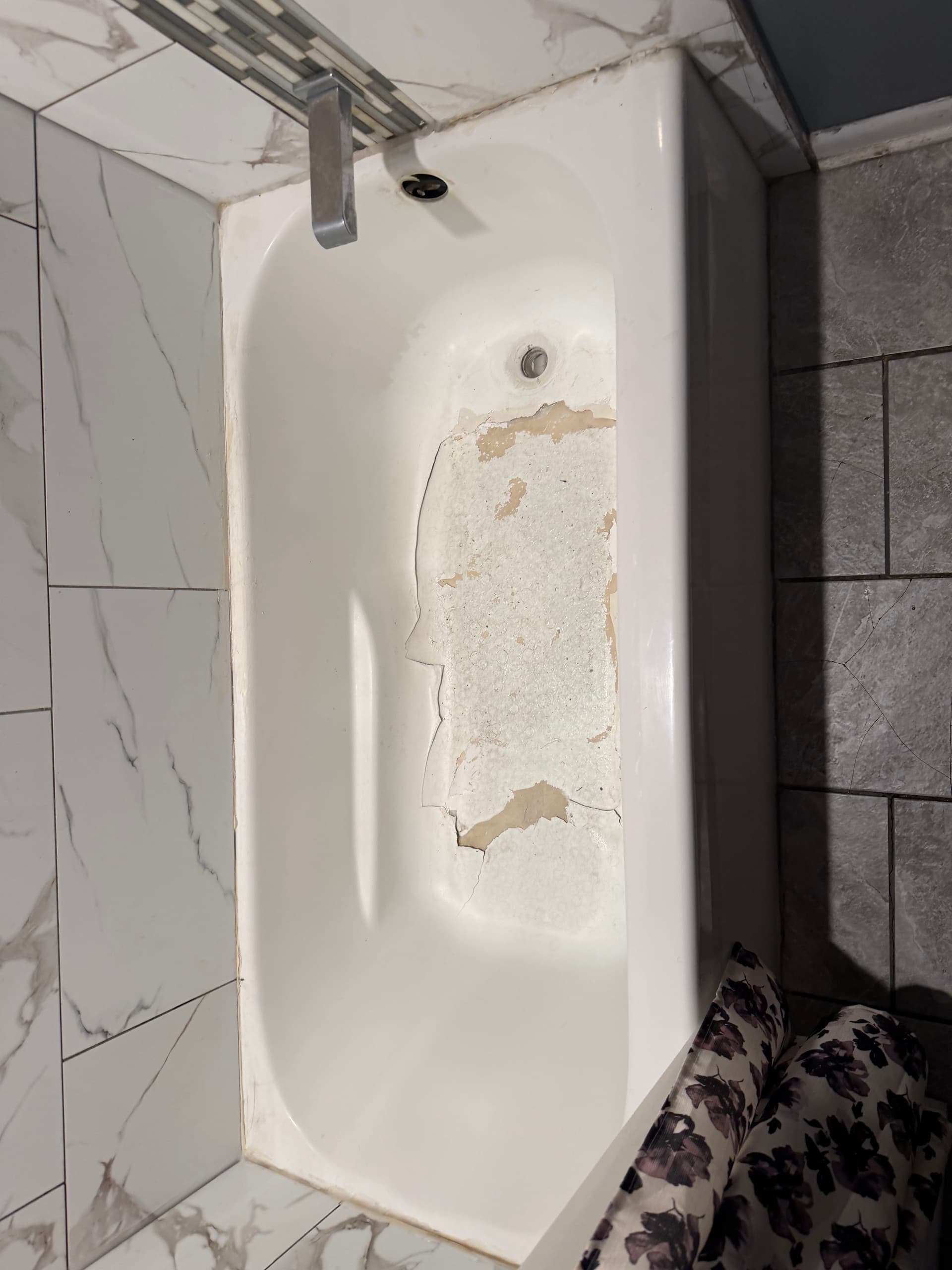 When a Tub's Factory Finish Fails It Takes Real Repair Work image