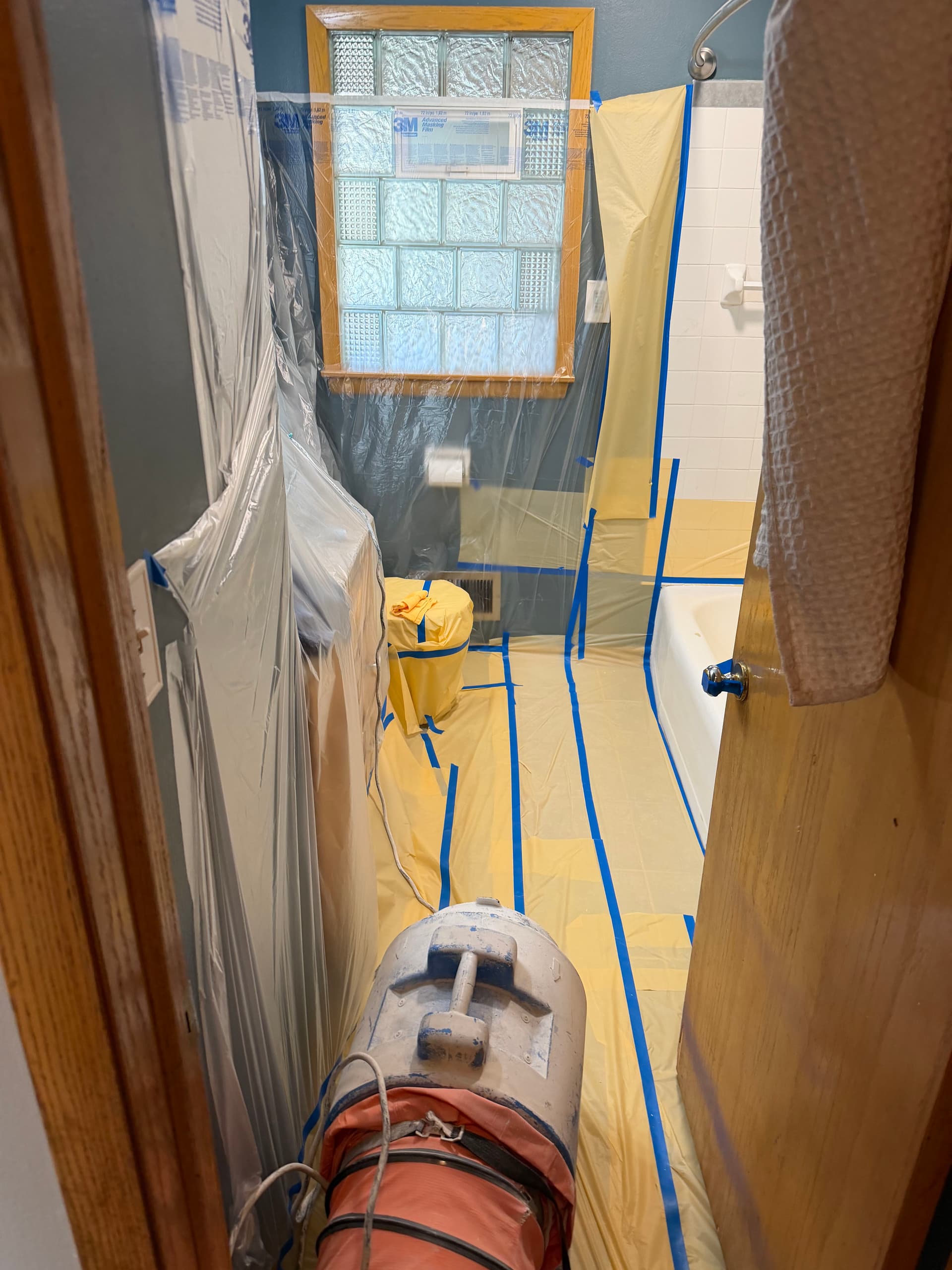 Gallery photos for Peeling Tub Finish Repaired and Refinished for Elderly Couple: Image #1