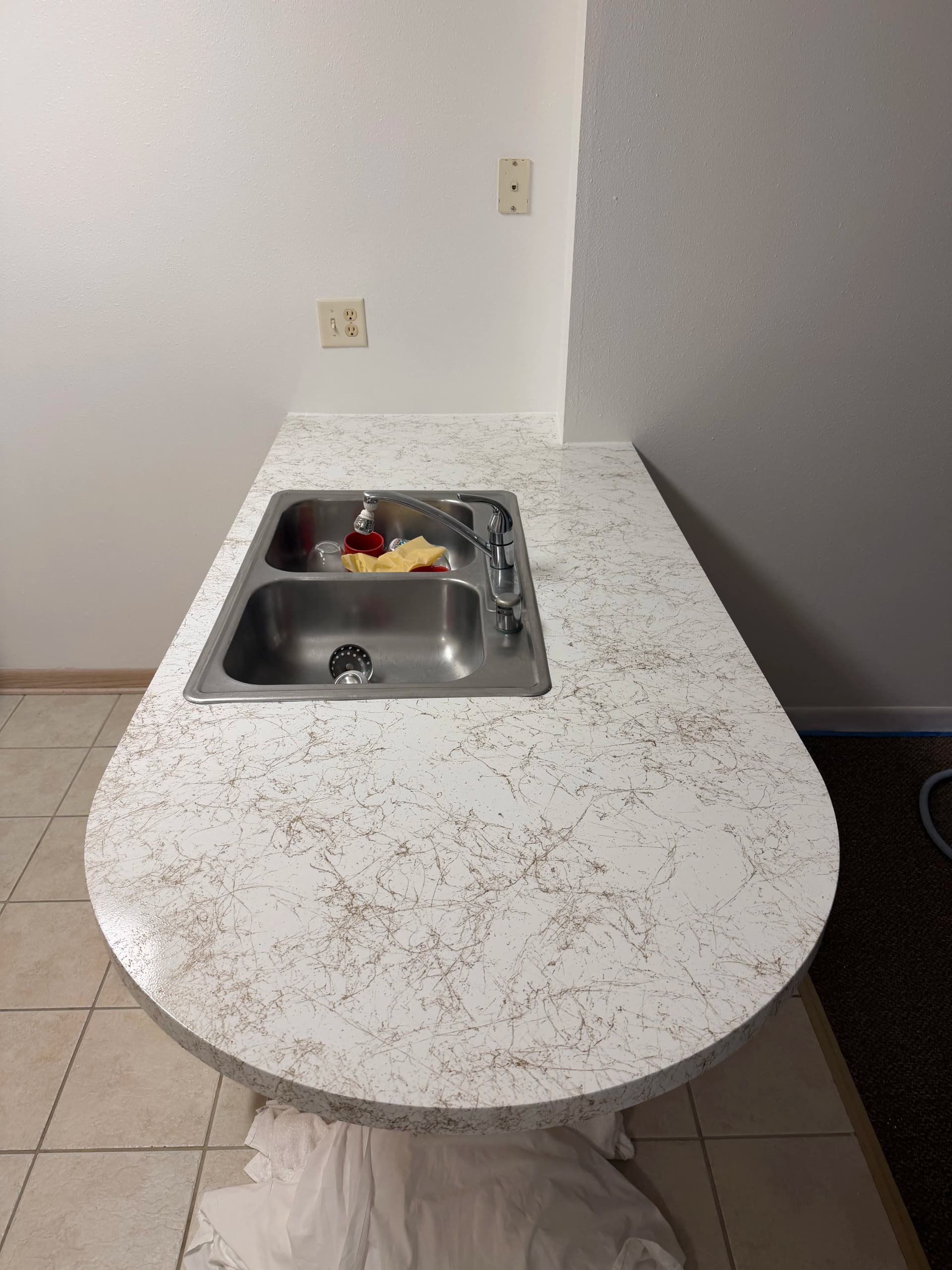 Gallery photos for Kitchen Countertop Refinishing with a Calacatta Marble Finish: Image #2
