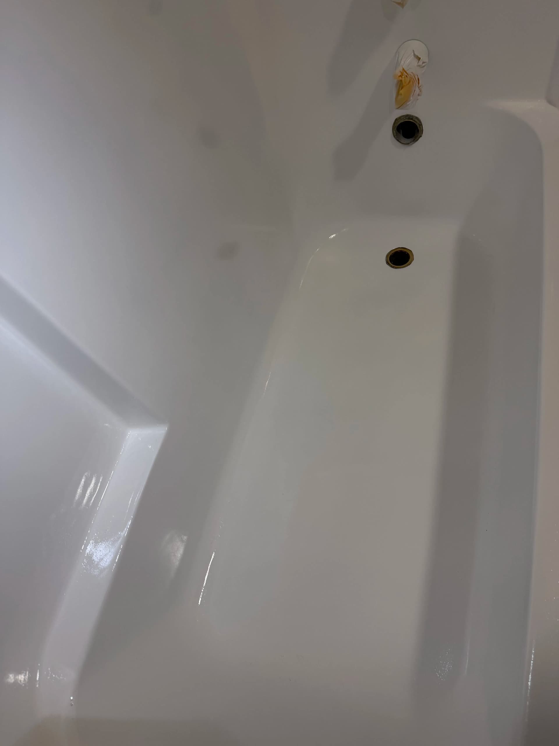 Gallery photos for Fixing a Failed DIY Tub Coating the Right Way: Image #2