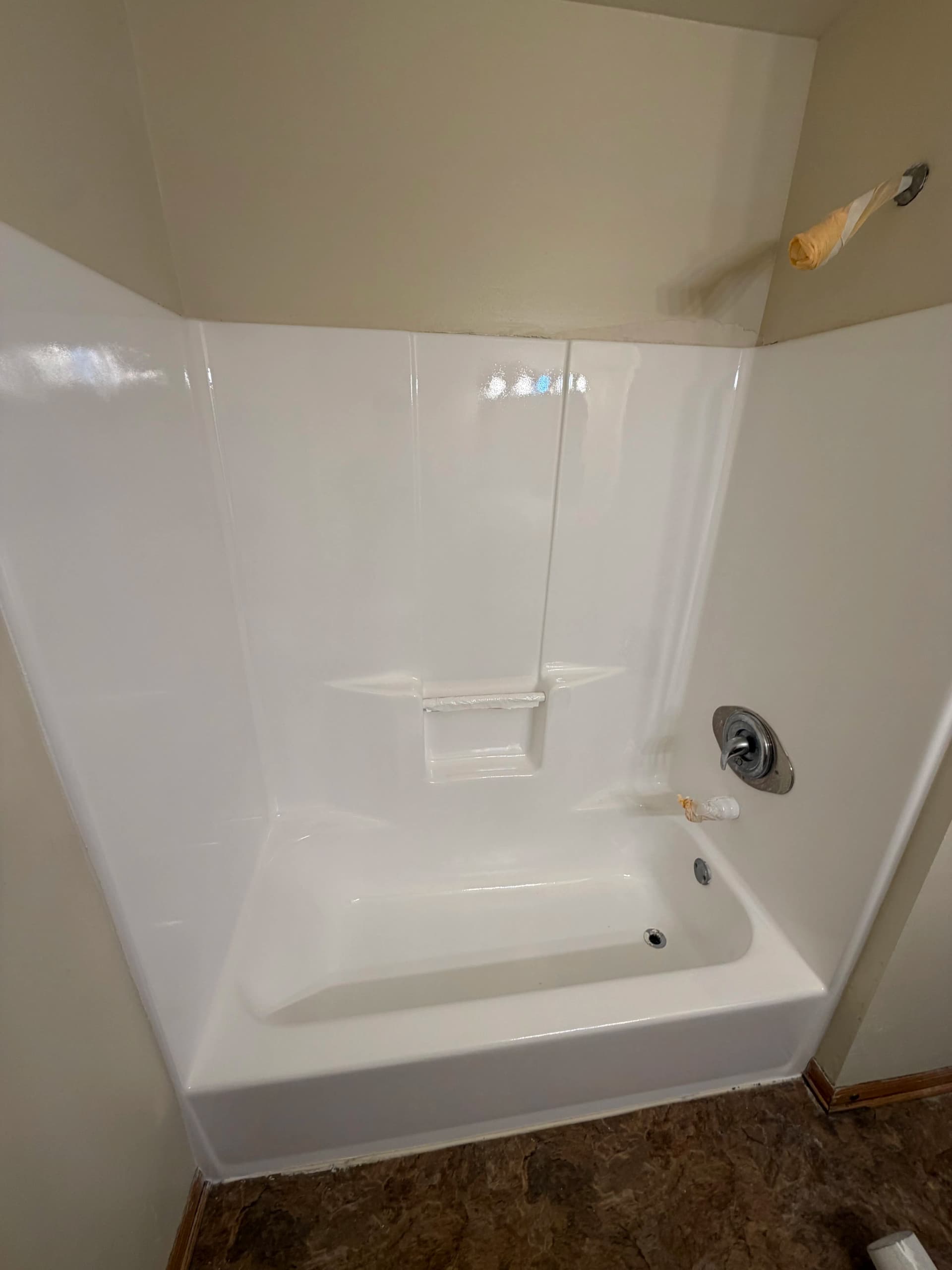 Gallery photos for When a DIY Tub Job Goes Wrong We Fix It Right: Image #3