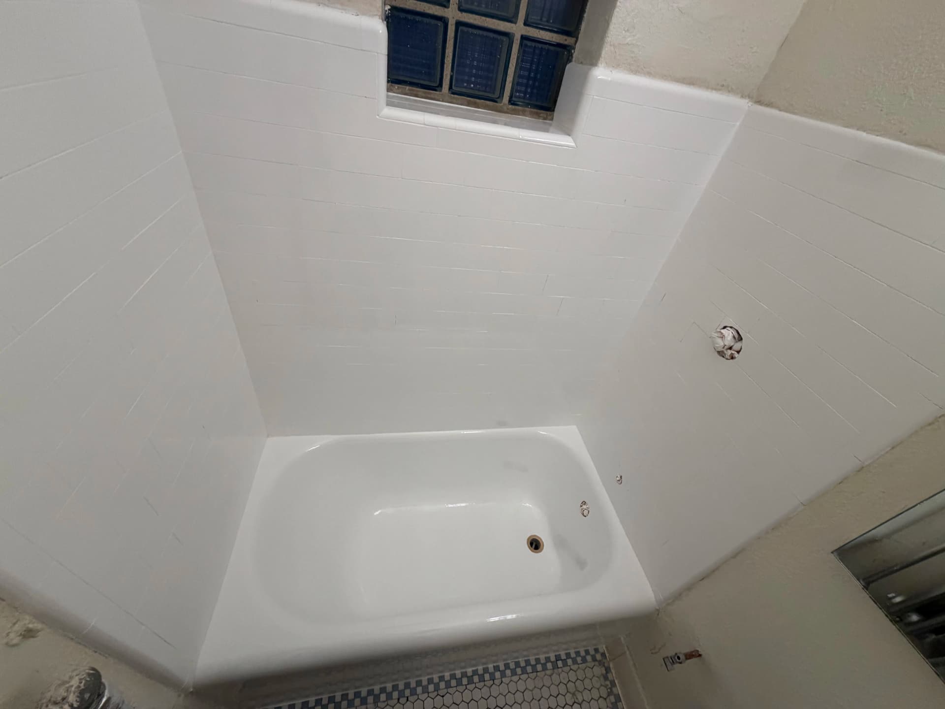 Gallery photos for Tub and Tile Refinish with Repairs Done Right: Image #7