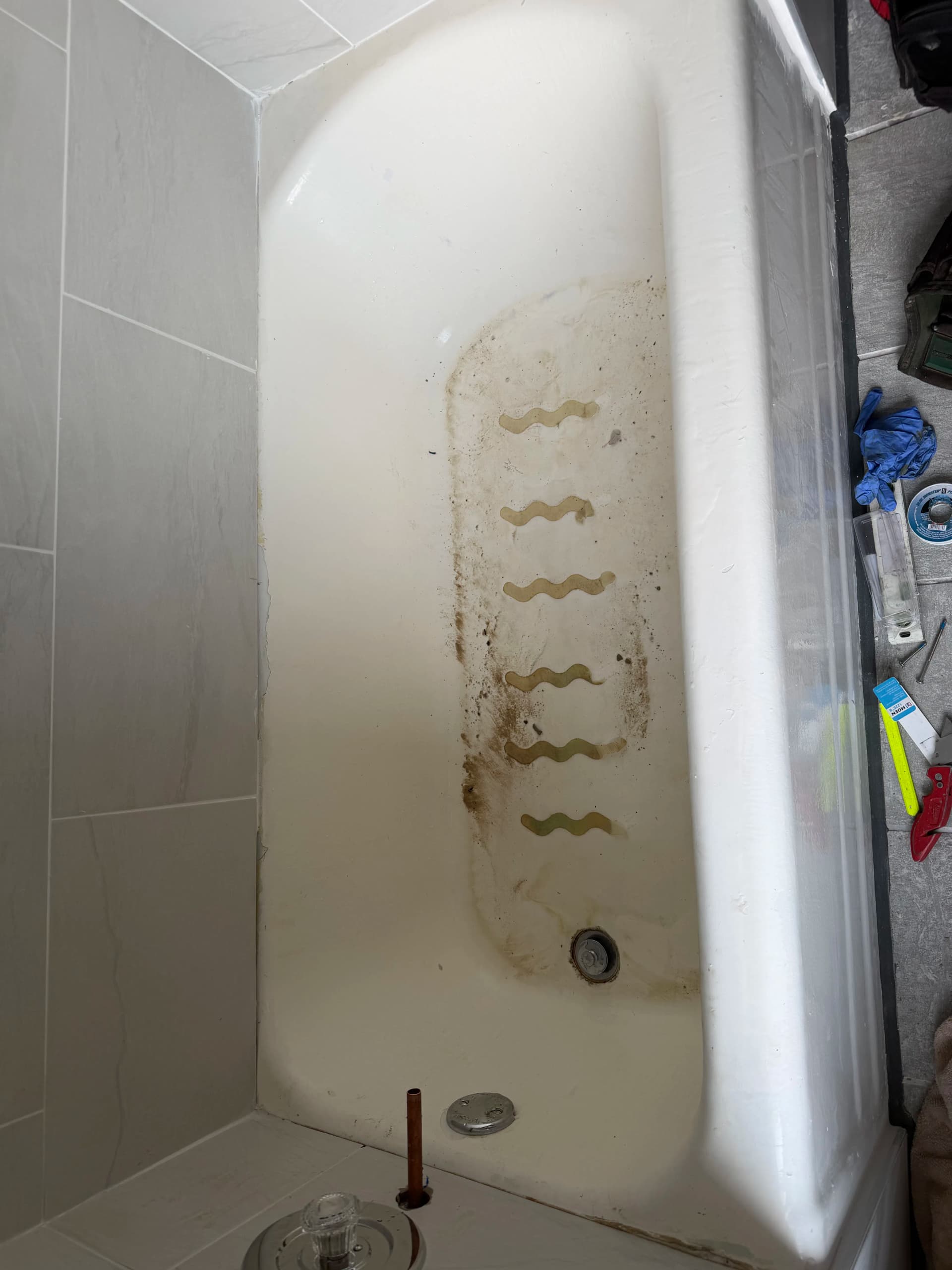 Stained and Chipped Tub Gets a Full Refinish with Non-Slip Floor image
