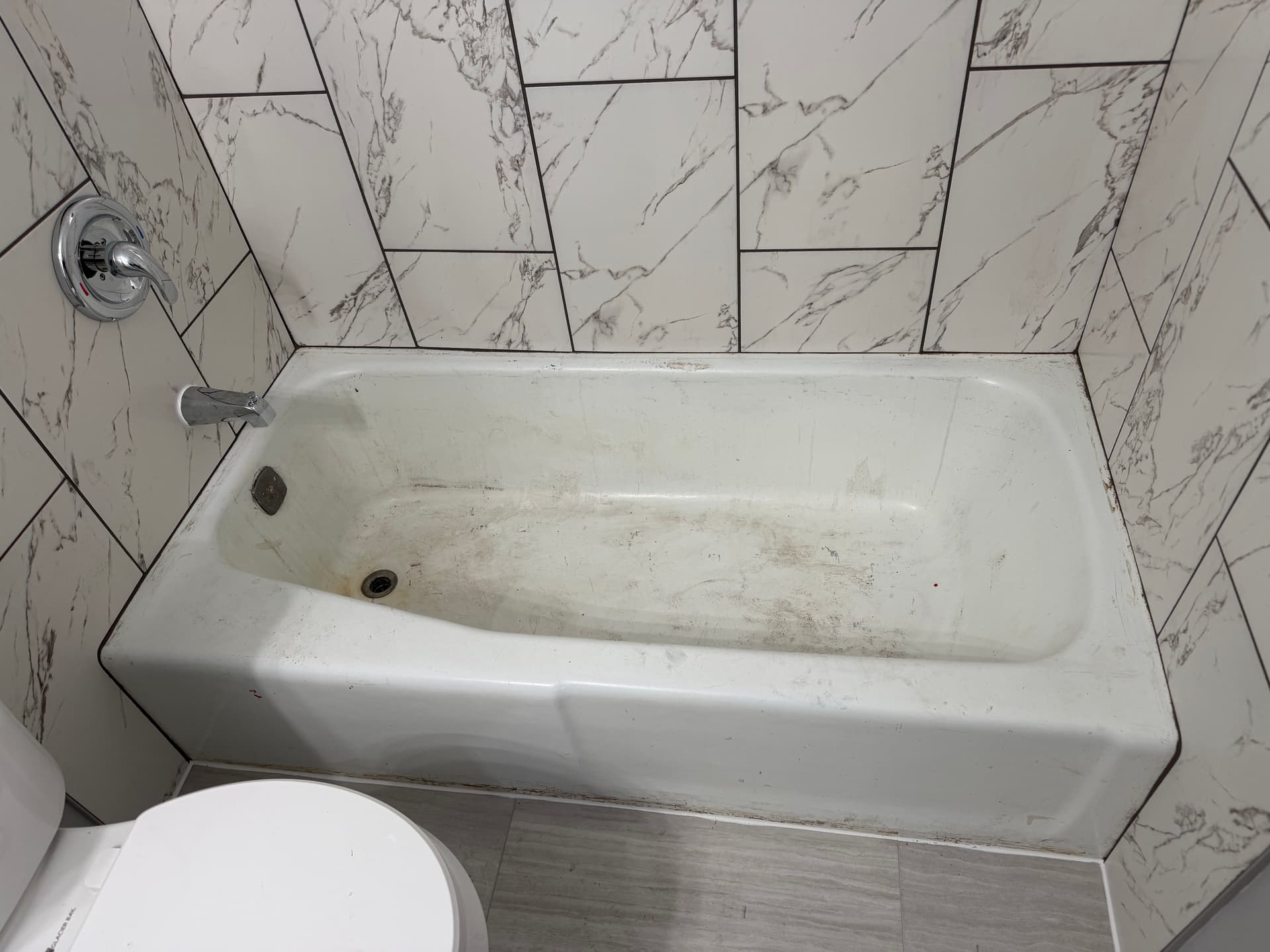 Rental Tub Refinish That Took About 2 Hours image